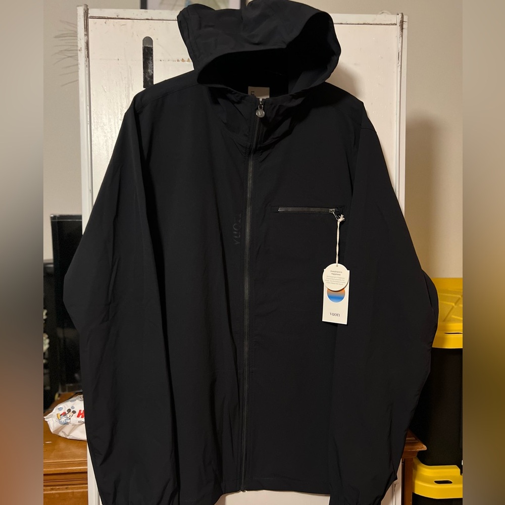 VUORI Excursion Ripstop Jacket
Men's Ripstop Jacket SIZE XXL - Picture 7 of 11